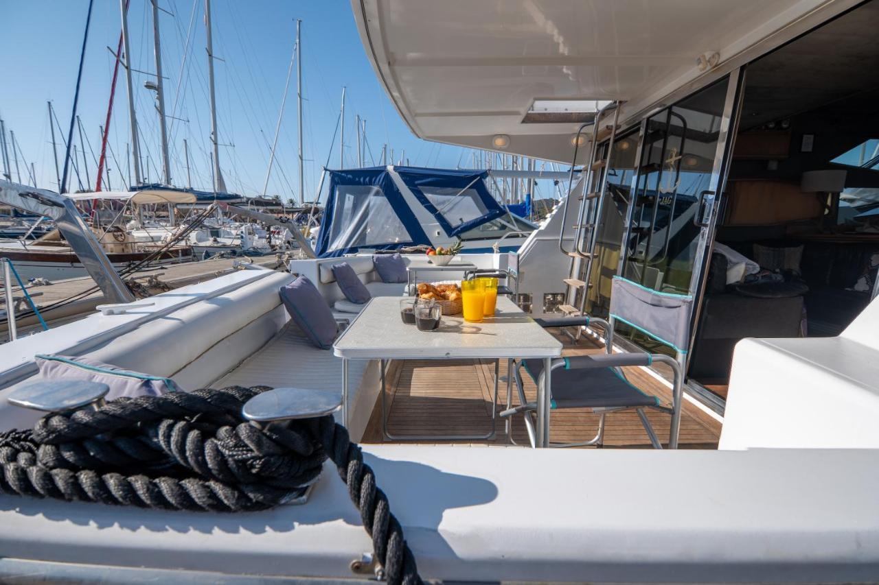Hebergements Bateaux A Quai Porquerolles Dış mekan fotoğraf