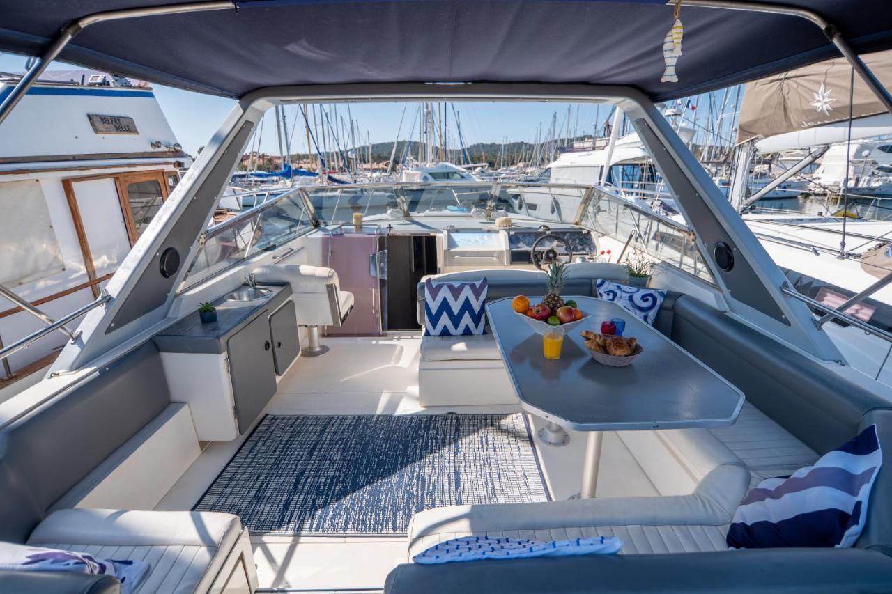 Hebergements Bateaux A Quai Porquerolles Dış mekan fotoğraf