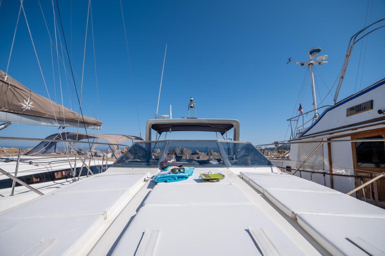 Hebergements Bateaux A Quai Porquerolles Dış mekan fotoğraf