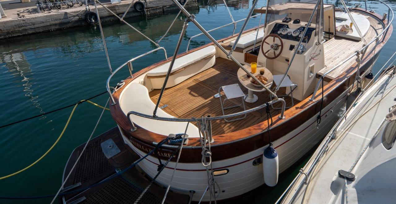 Hebergements Bateaux A Quai Porquerolles Dış mekan fotoğraf